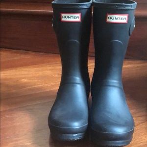 BRAND NEW UNWORN ORIGINAL HUNTER SHORT RAIN BOOTS